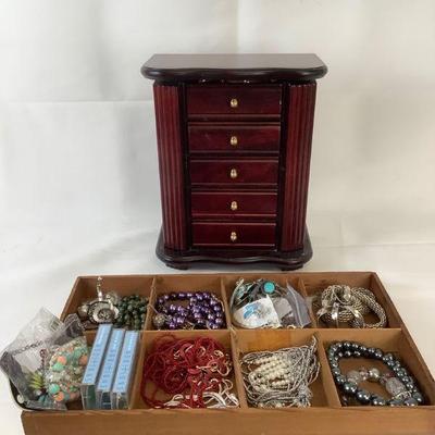 KALU332 Costume Jewelry & Jewelry Box	Great selection. Â Earrings are mostly for pierced ears. Â Jewelry box has some scratches at the...