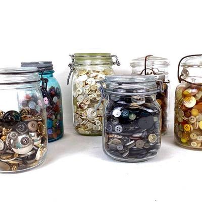 LIBE933 Buttons Galore	6 glass jars by Ball and others full of mostly vintage & some antique buttons.
