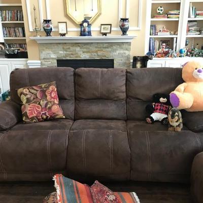 recliner sofa $199
93 X 40 X 40