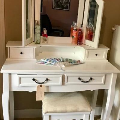 vanity and stool $99
36 X 16 X 60