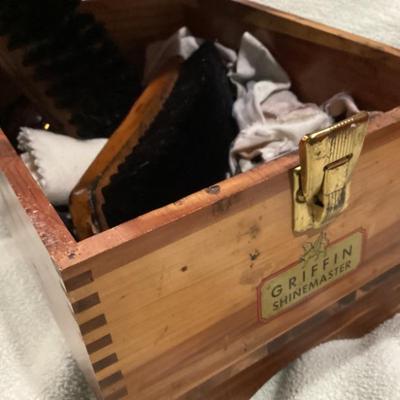 Vintage shoe shine kit/box.