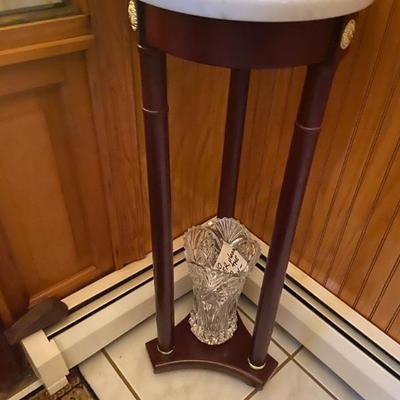 Marble top accent table