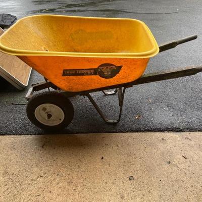 Wheel barrel