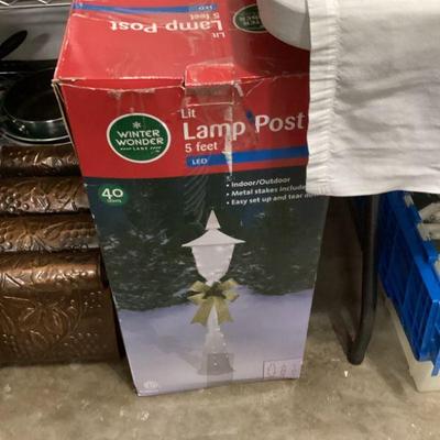 Christmas lamp post