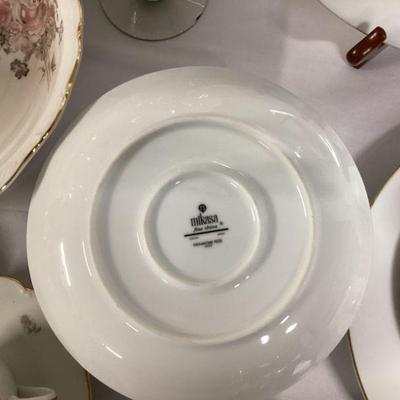 Mikasa fine china (Enchanted Rose)
