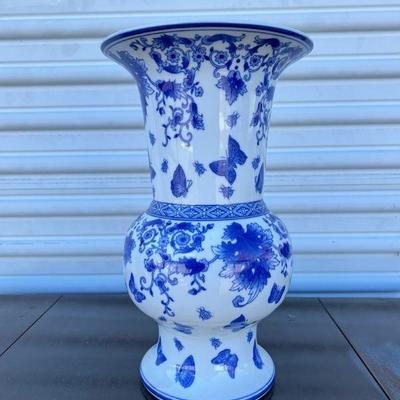 Blue Floral & Butterfly Porcelain Chinese Vase
