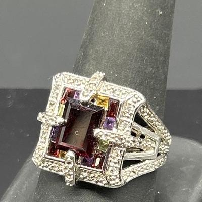 925 Silver & Garnet Ring, Size 10, 
 Tested