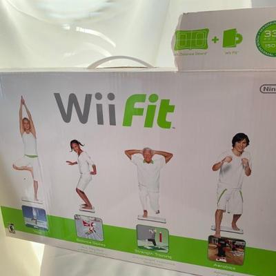 Wii system & Wii fit
