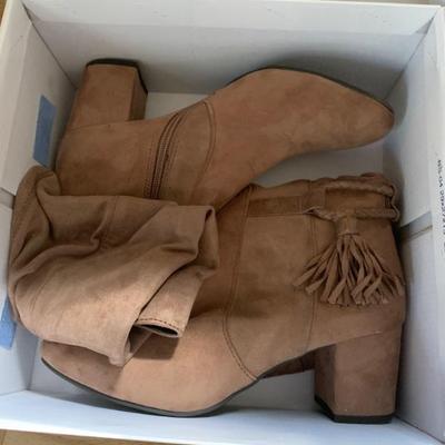 New size 10 boots & shoes