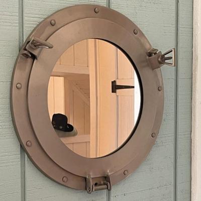 Porthole mirror