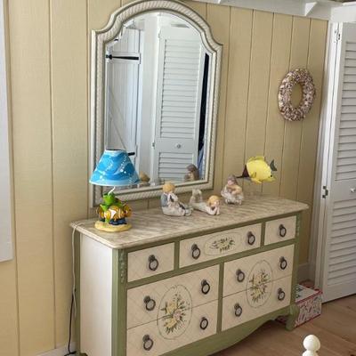 Floral Dresser w/ 7 Drawers