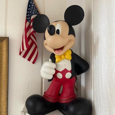 BIG FIG (figure) Mickey Mouse Statue