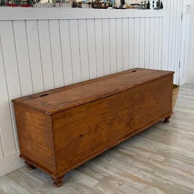 Pennsylvania Dutch Dovetail Shaker Chest