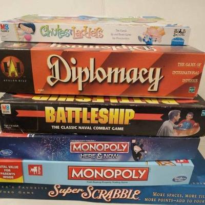 Game Lot (May Or May Not Be Complete)