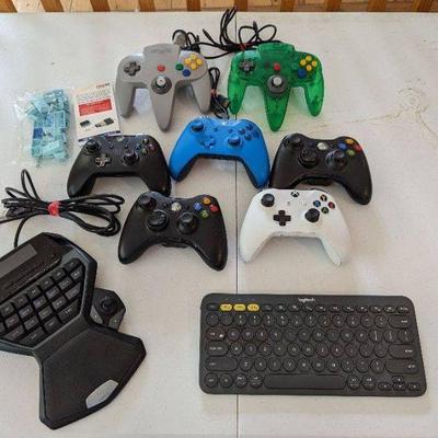 Game Controllers (Xbox 1 & 360,