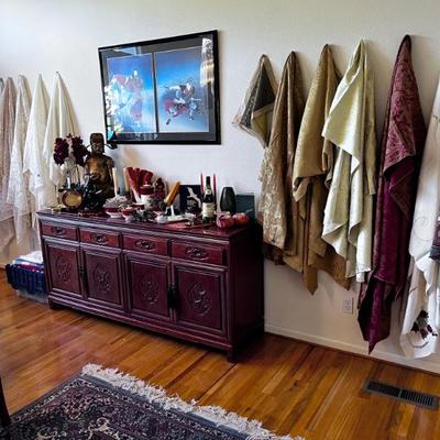 Dining Room
Decor