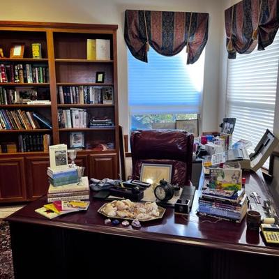 Office
Books/supplies/Art