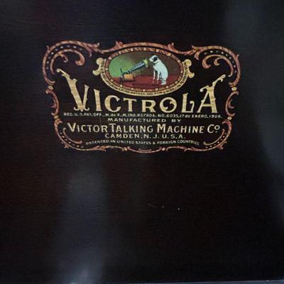 Victor Victrola Model # VV-S-215-33163