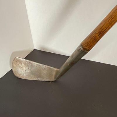 Antique Wood Shaft gold Club