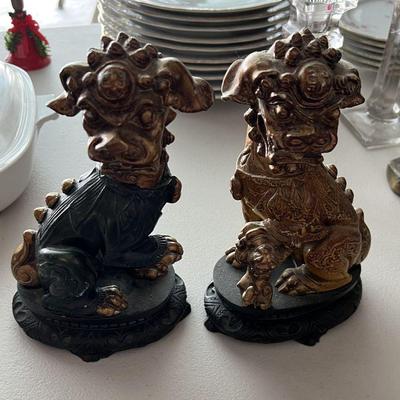 Foo Dogs