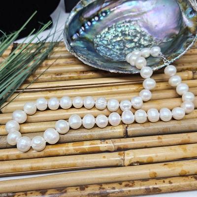 Freshwater Cultured Pearl Necklace 18