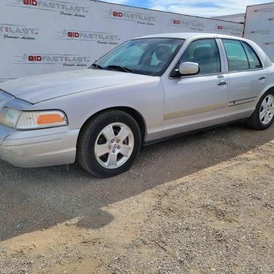 #576 â€¢ 2011 Ford Crown Victoria
