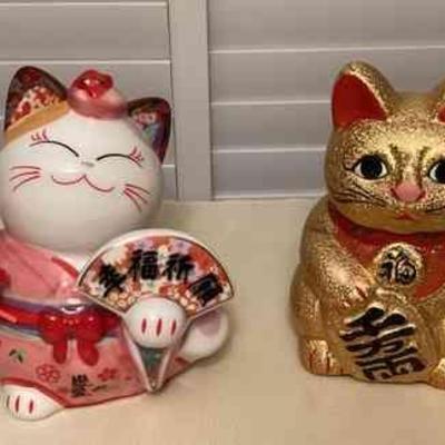 DDD208 Two Ceramic Lucky Cat Figurines Banks