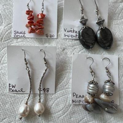 DDD146- Myrna Lee Chang Earrings