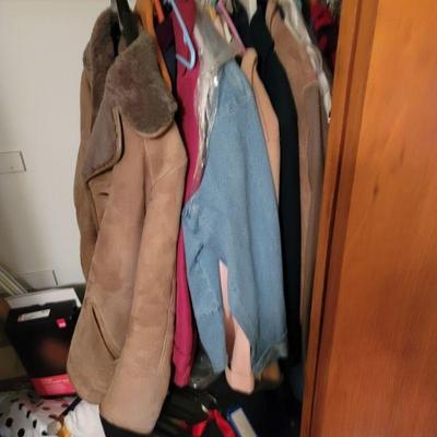 Coats LLBean or name makers