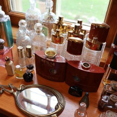 Vintage art glass, perfumes