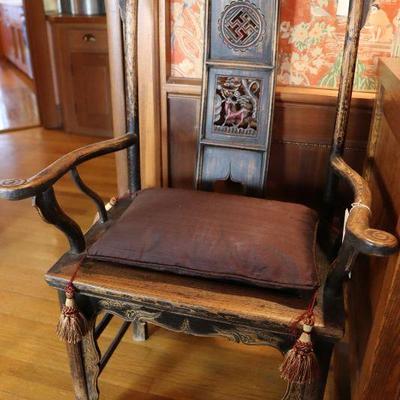Antique Chinese arm chair