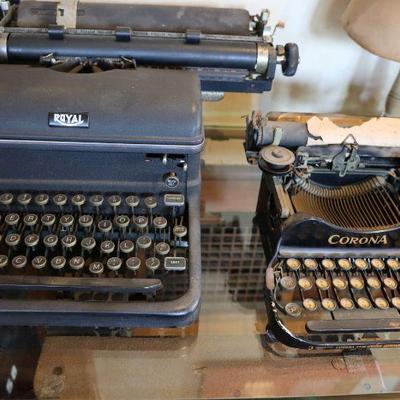 vintage and antique typewriters