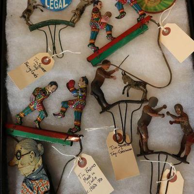Vintage and antique toys, buttons