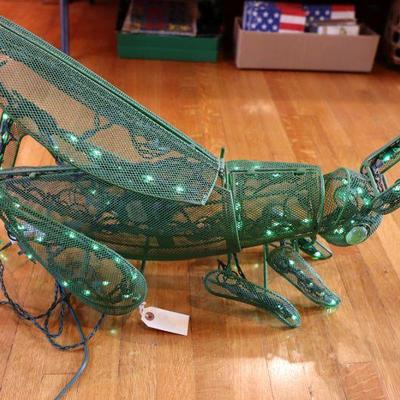 Animatronic grasshopper