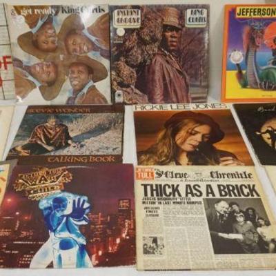 1078	CLASSIC ROCK ALBUMS LOT OF 12 INCLUDING WINGS, JETHRO TULL, JEFFERSON STARSHIP, ETC
