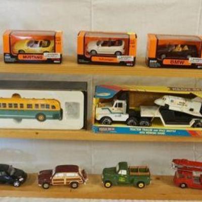 1126	LOT OF 18 ASSORTED TOY CARS & TRUCKS INCLUDING CORGI, ERTLE, NEW RAY
