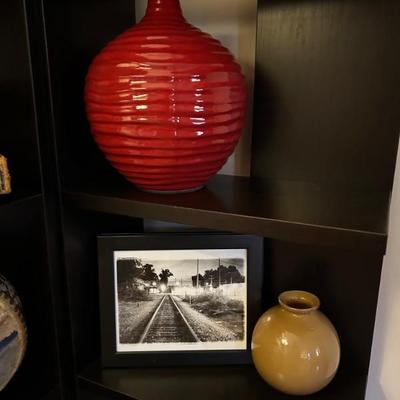 Display Works on Shelves