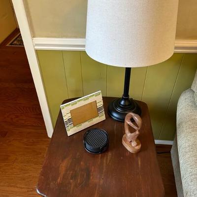 End Table w/Displays