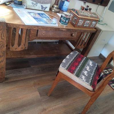 Old Oak Wood Office Desk