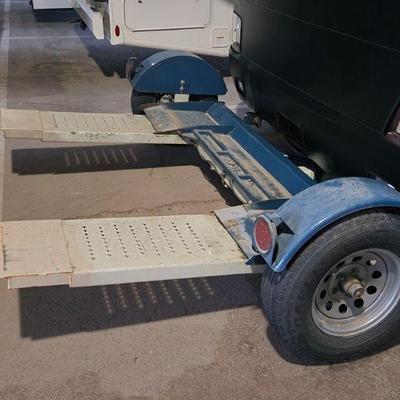 Car (SUV) Tow Dolly - tows vehicle behind rv, great working order, has brakes ($1195)

