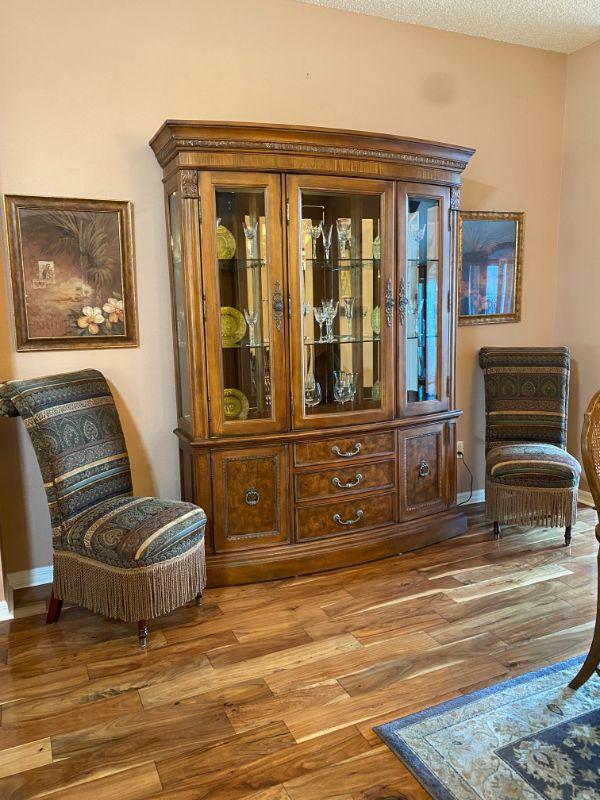 Villages Sale Golf Cart, Leather Sofa, King and Queen Bedroom