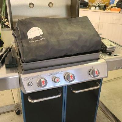 Weber Genesis E-330 3 Burner Propane grill