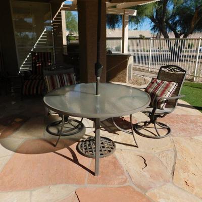 Cast Aluminum patio table and chairs