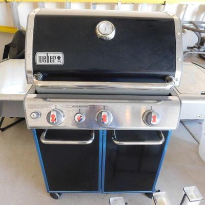 Weber Genesis E-330 3 Burner Propane grill