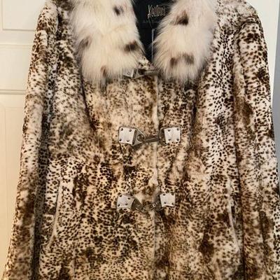 Ladies Short Jacket, Cheetah with Fox trim collar 
