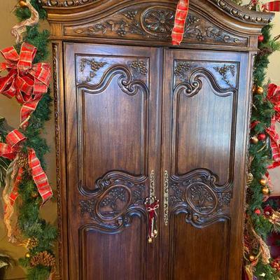 Large Armoire with carved doors 