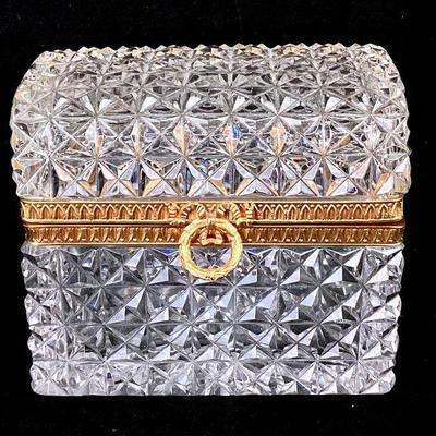 MAHA932 1930â€™s BaccaratCut Crystal Jewelry Dresser Box	French, cut crystal glass box with domed lid. Â Signed - difficult to make out...