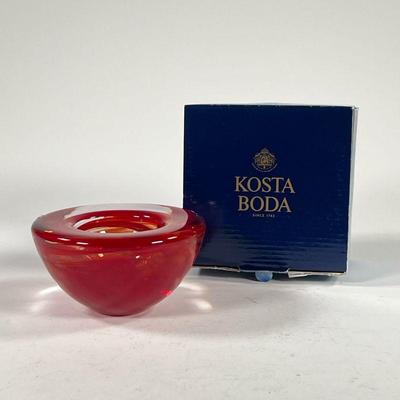 KOSTA BODA GLASS BOWL | Of small size, red art glass bowl in original box. - h. 2.25 x dia. 4.5 in
