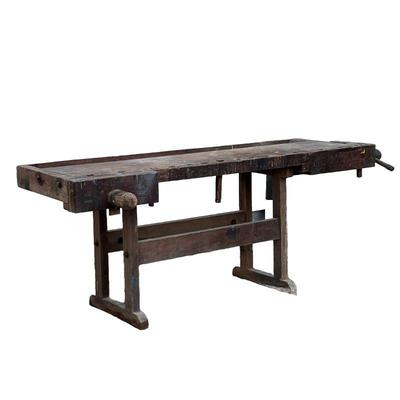 ANTIQUE CRAFTSMANâ€™S WORK BENCH | Solid plank top with holes, two vices (one missing lever), great working table. - l. 85 x w. 33 x h....