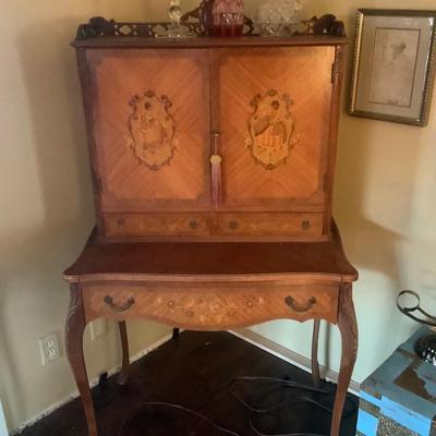 Inlaid ladies desk
